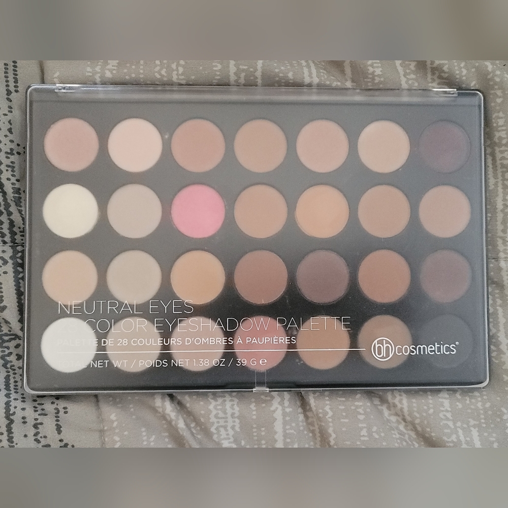 BH Cosmetics Neutral Eyes